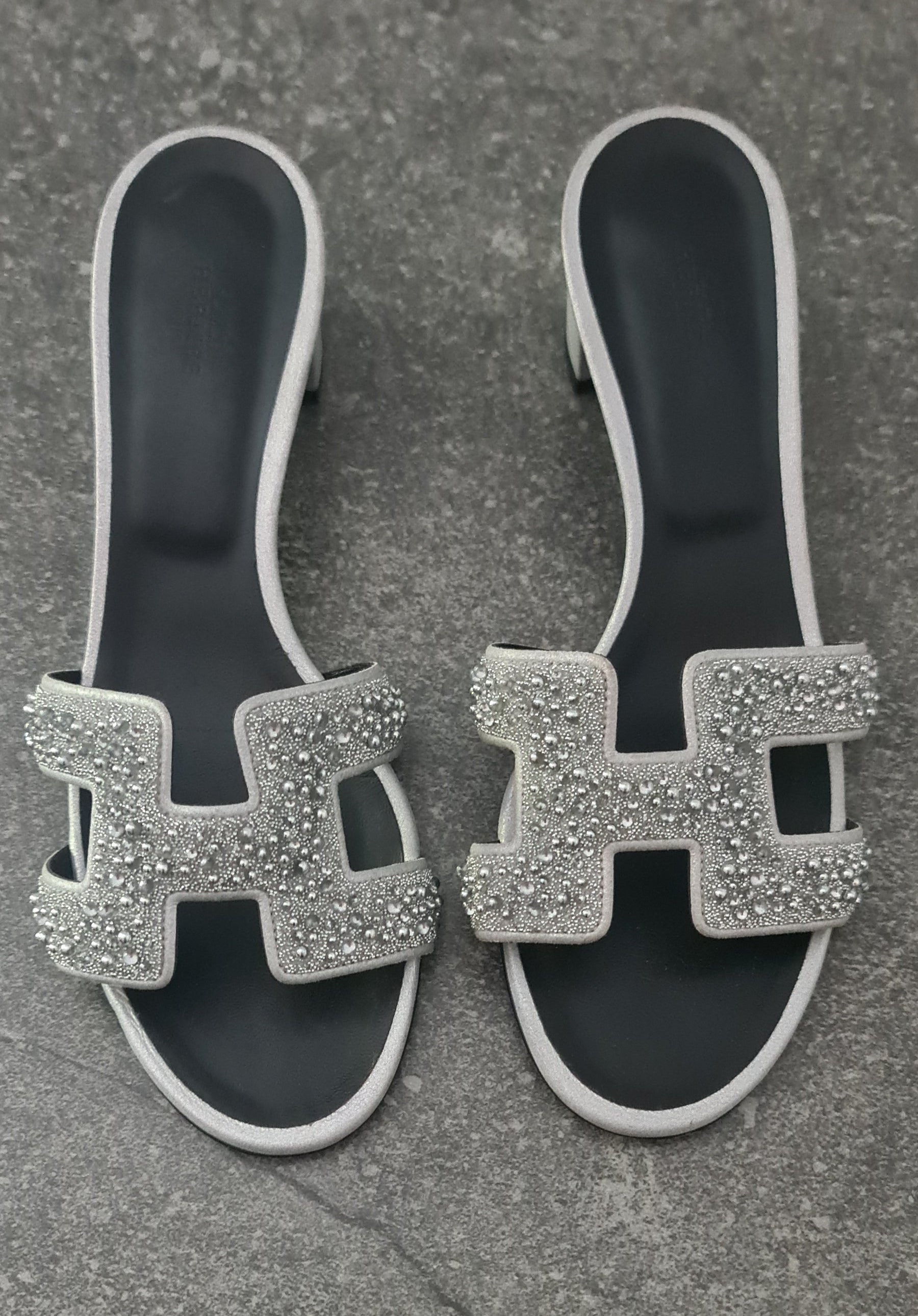 Sandales Hermès Oasis poudre de cristal et perles
