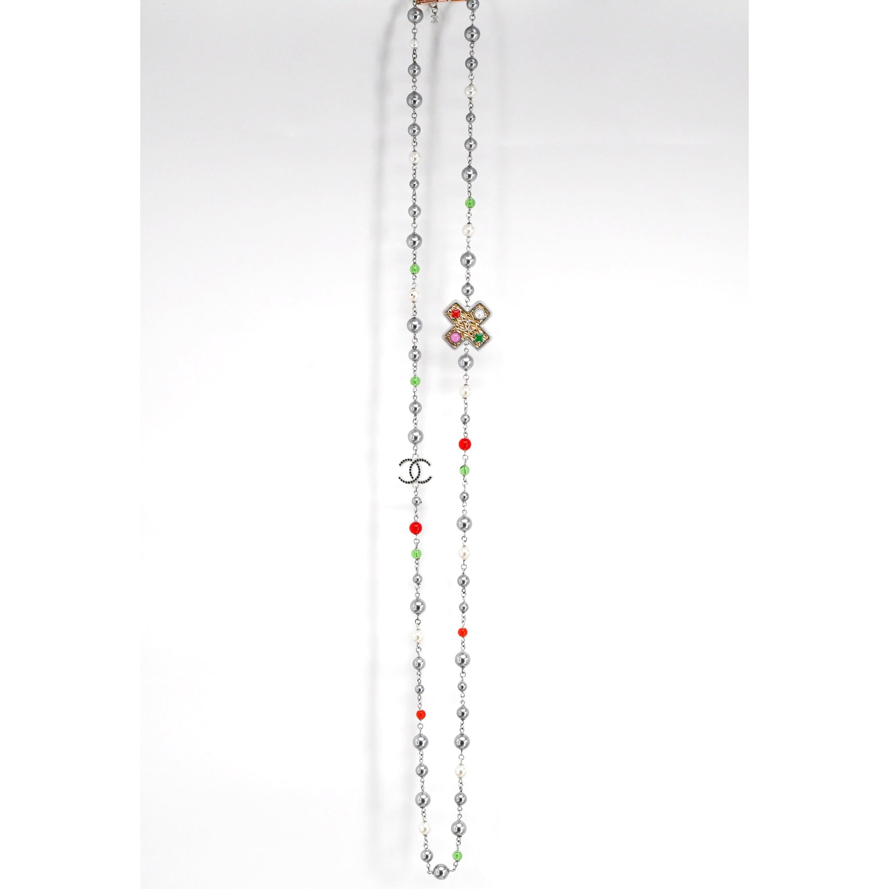 Sautoir-Chanel-Perles-Croix