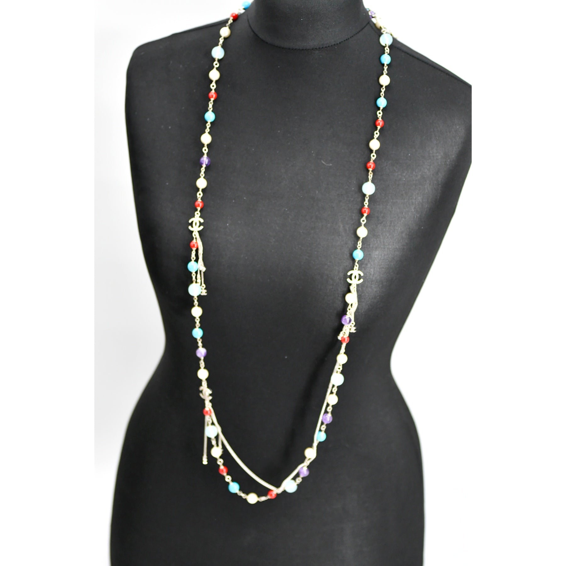 Sautoir-Chanel-Perles-Multicolors