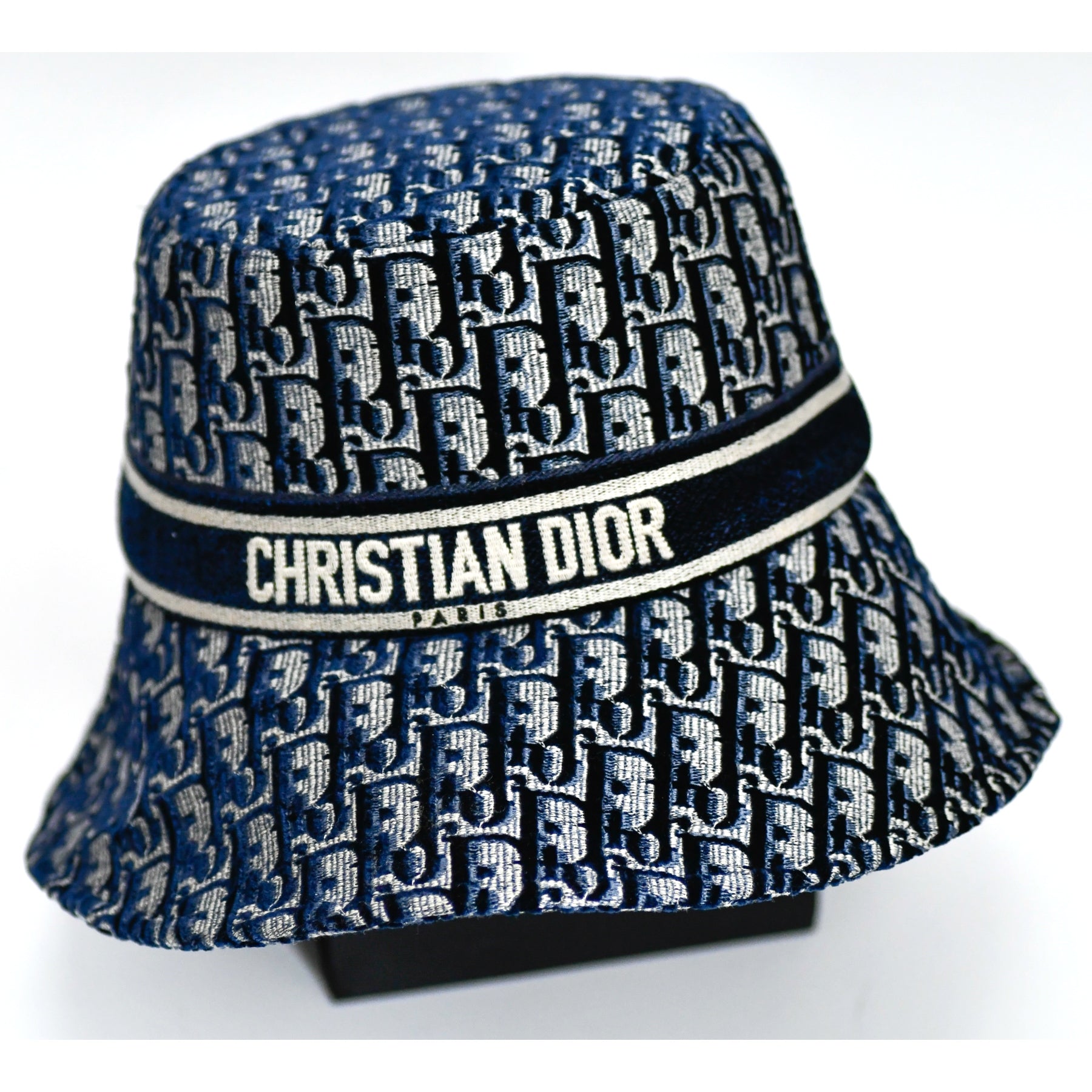 Bob-Dior-Oblique-Velour