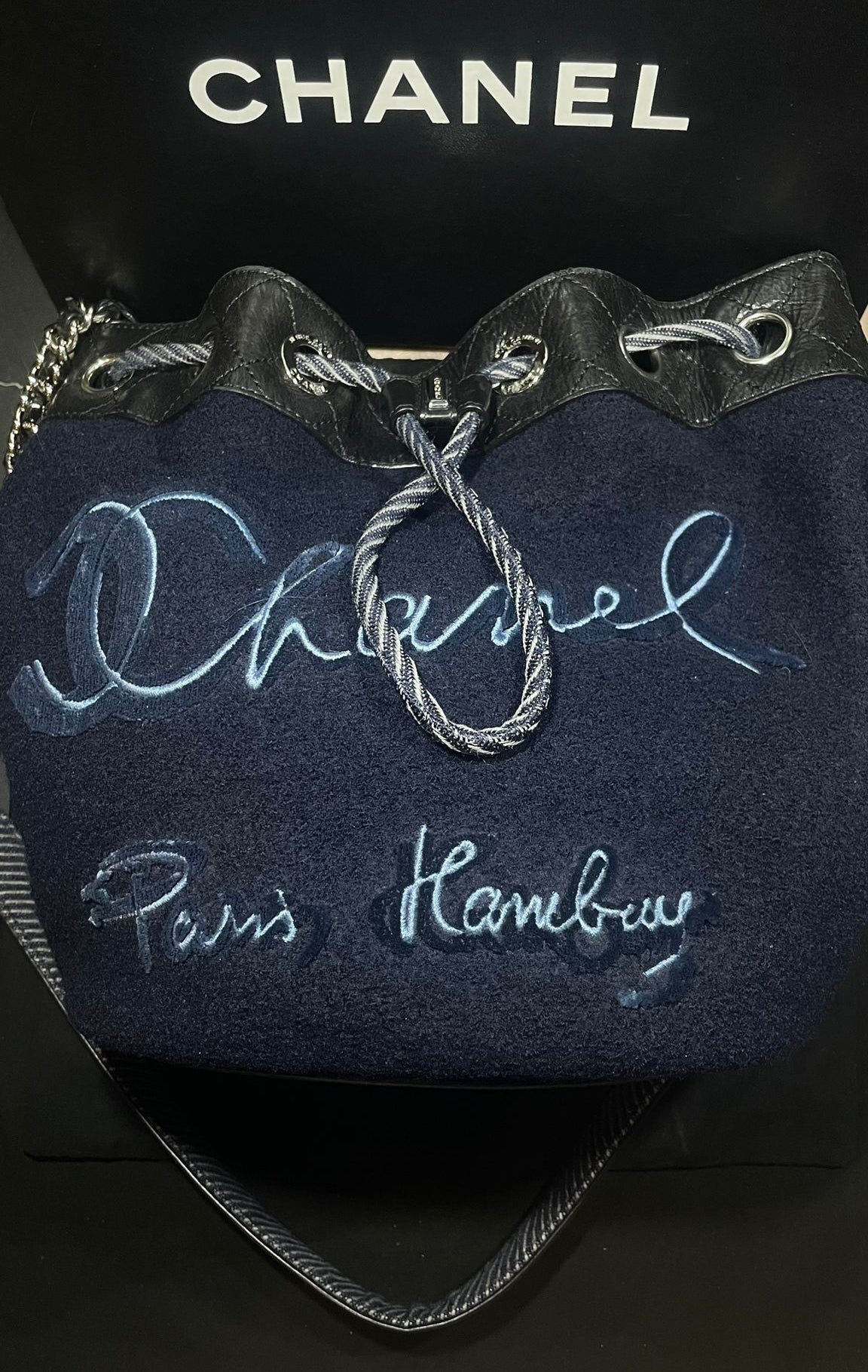 Chanel sac Bucket Paris Hamburg