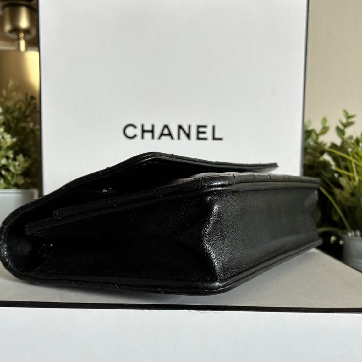 Chanel Wallet on a chain chevrons So black