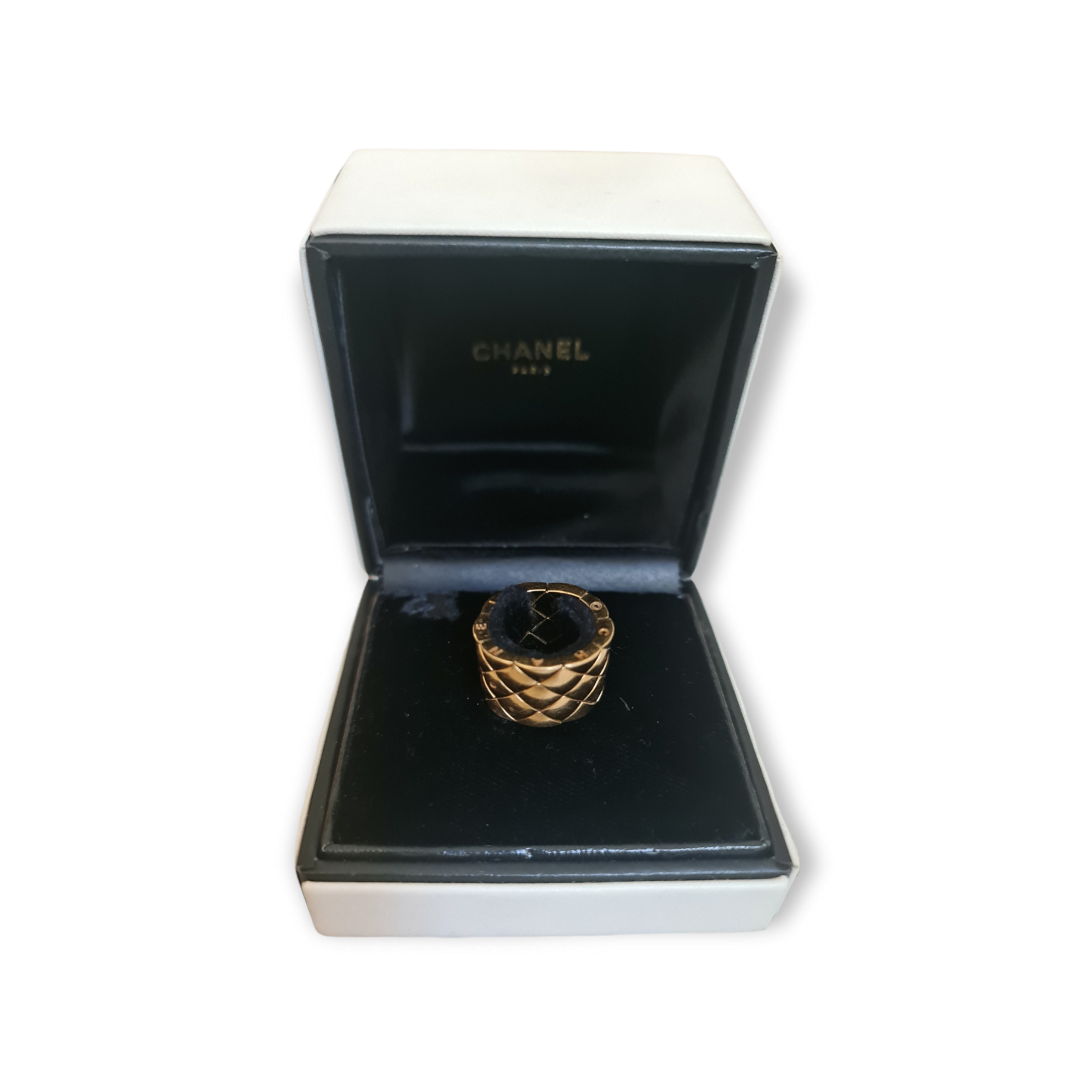 Bague Chanel matelassée or jaune 56