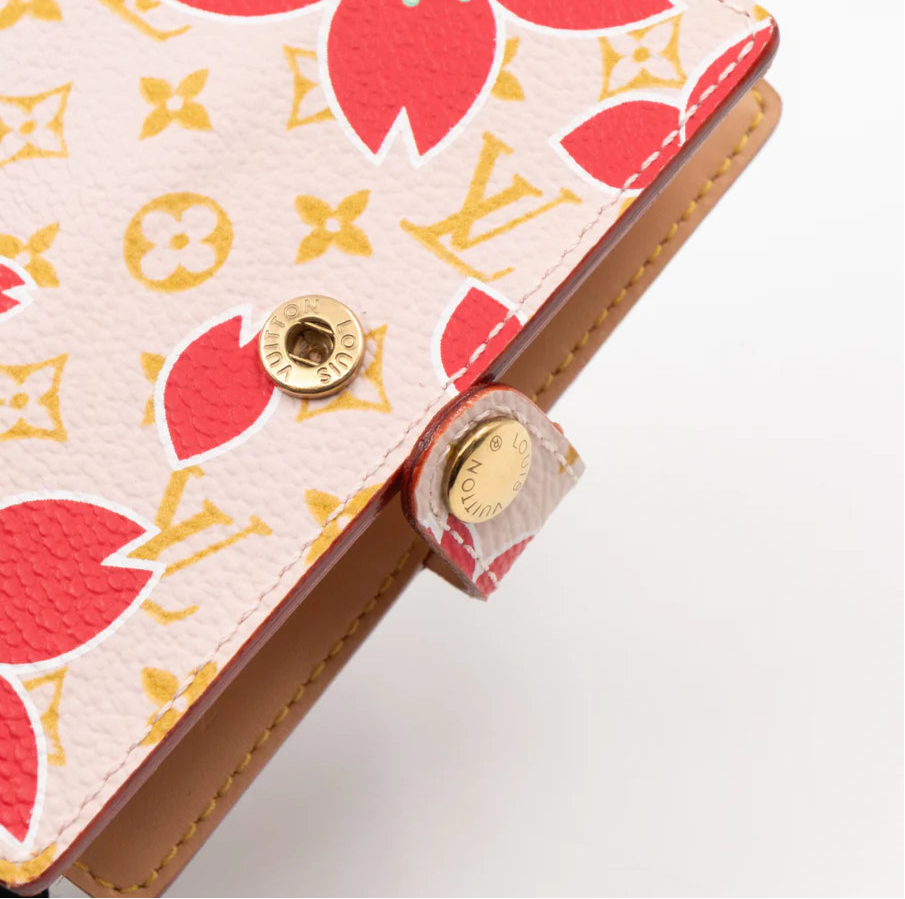 Couverture d'Agenda Louis Vuitton édition limitée Cherry