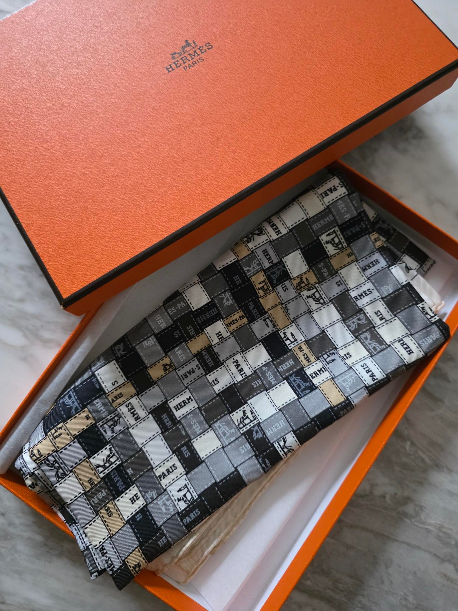 Carré Hermès Bolduc