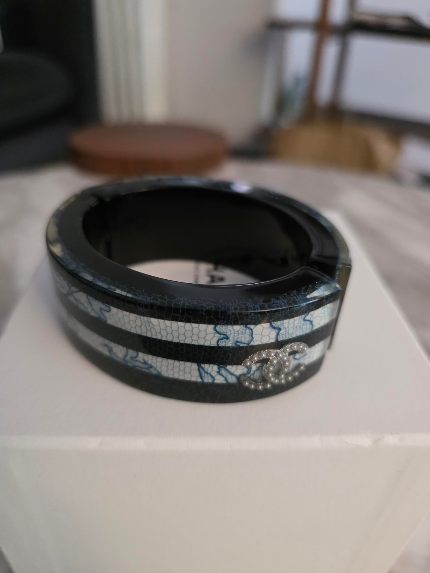 Manchette dentelles Chanel