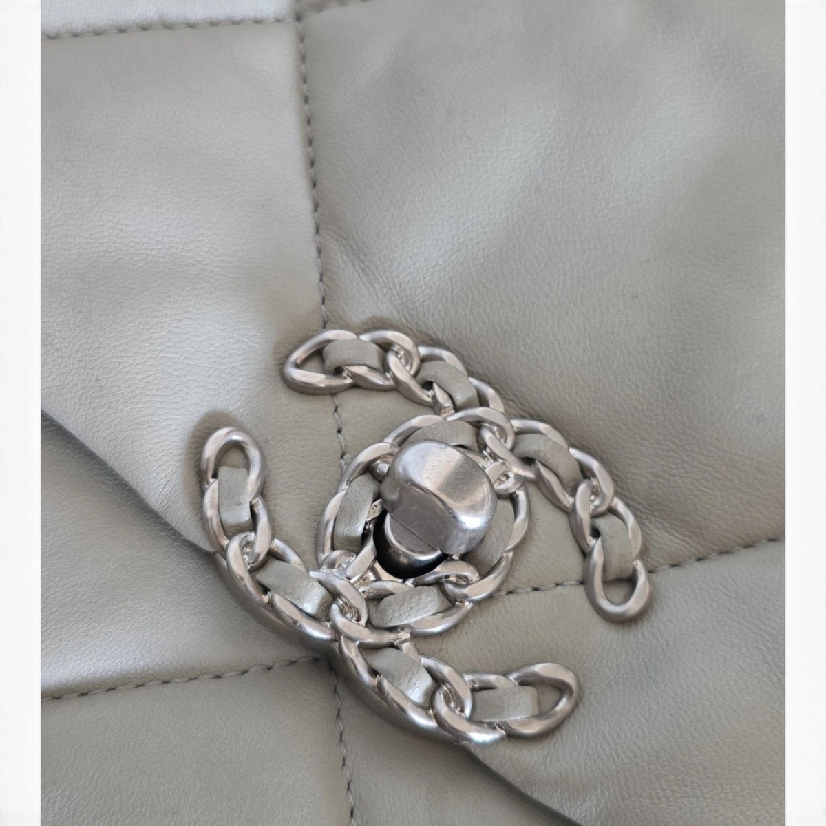 Sac Chanel 19 small