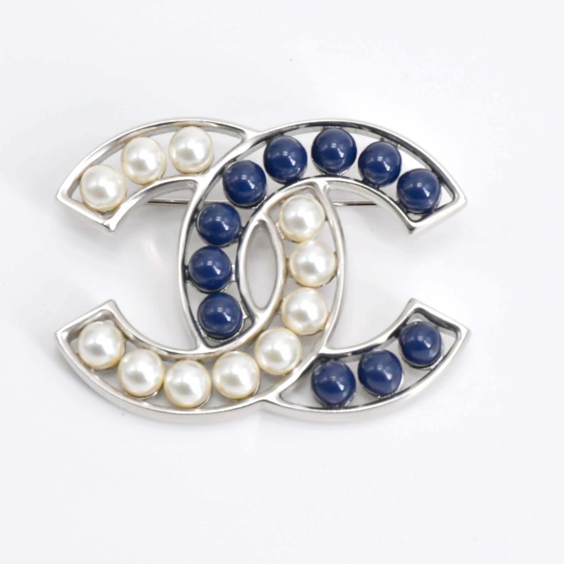 Broche Chanel-perles