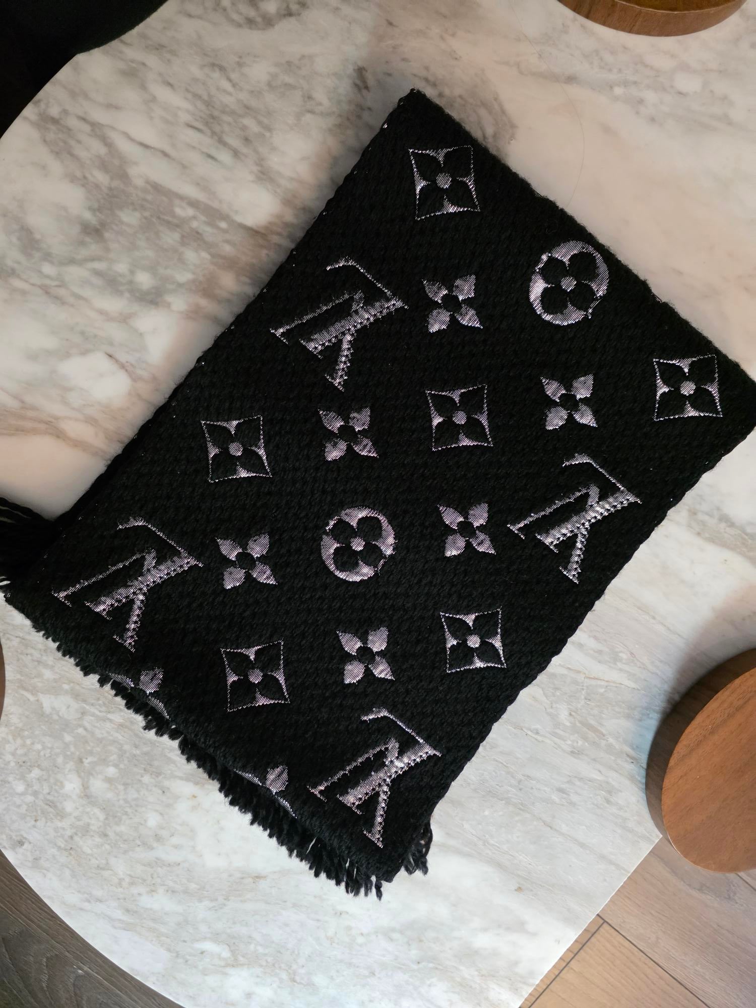 Maxi écharpe Louis Vuitton Logomania Mahina