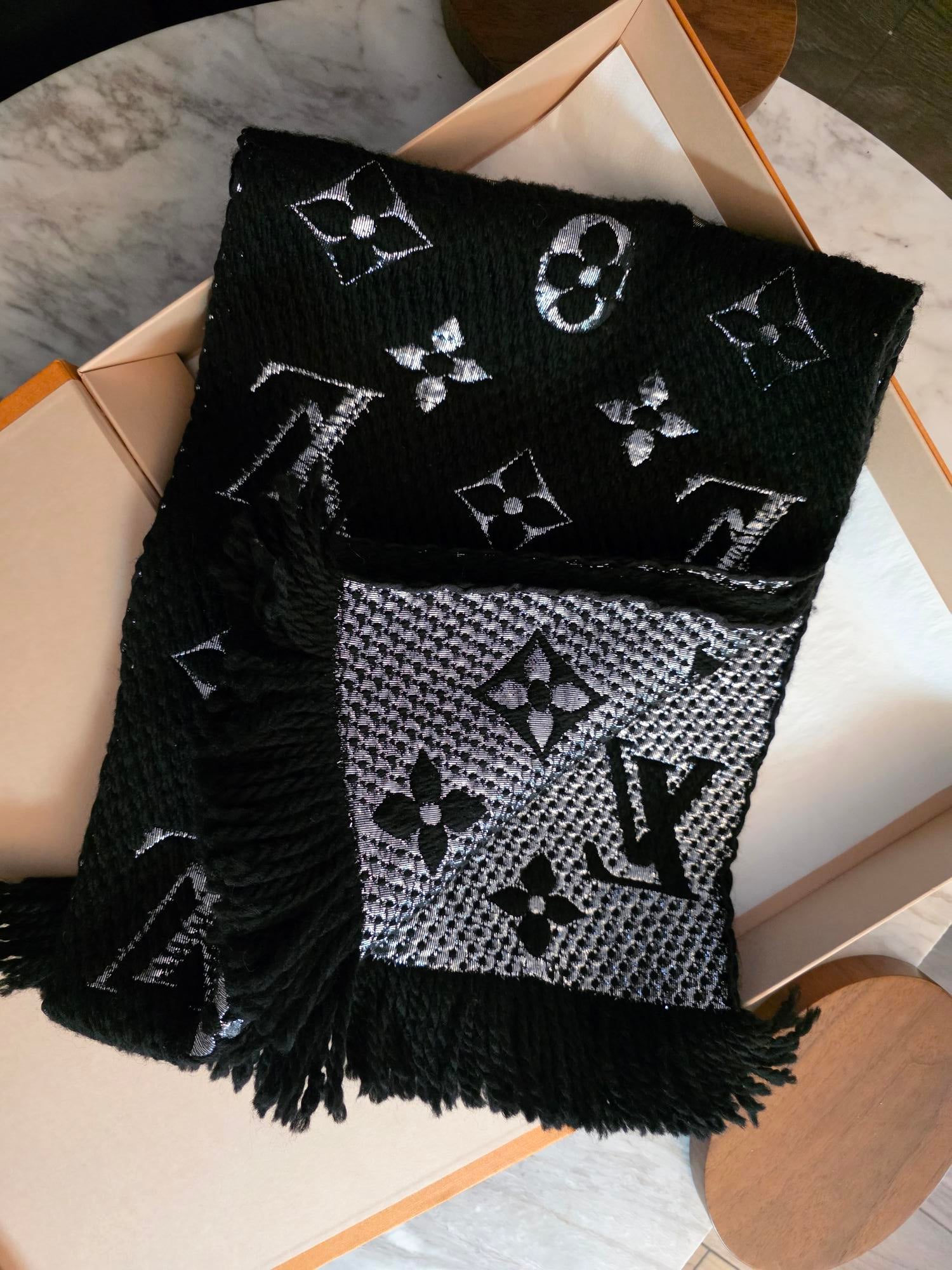 Maxi écharpe Louis Vuitton Logomania Mahina