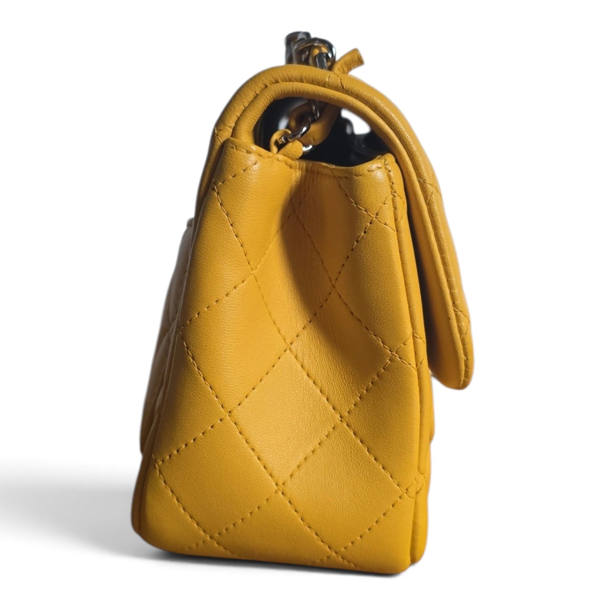 Sac Chanel timeless mini square jaune