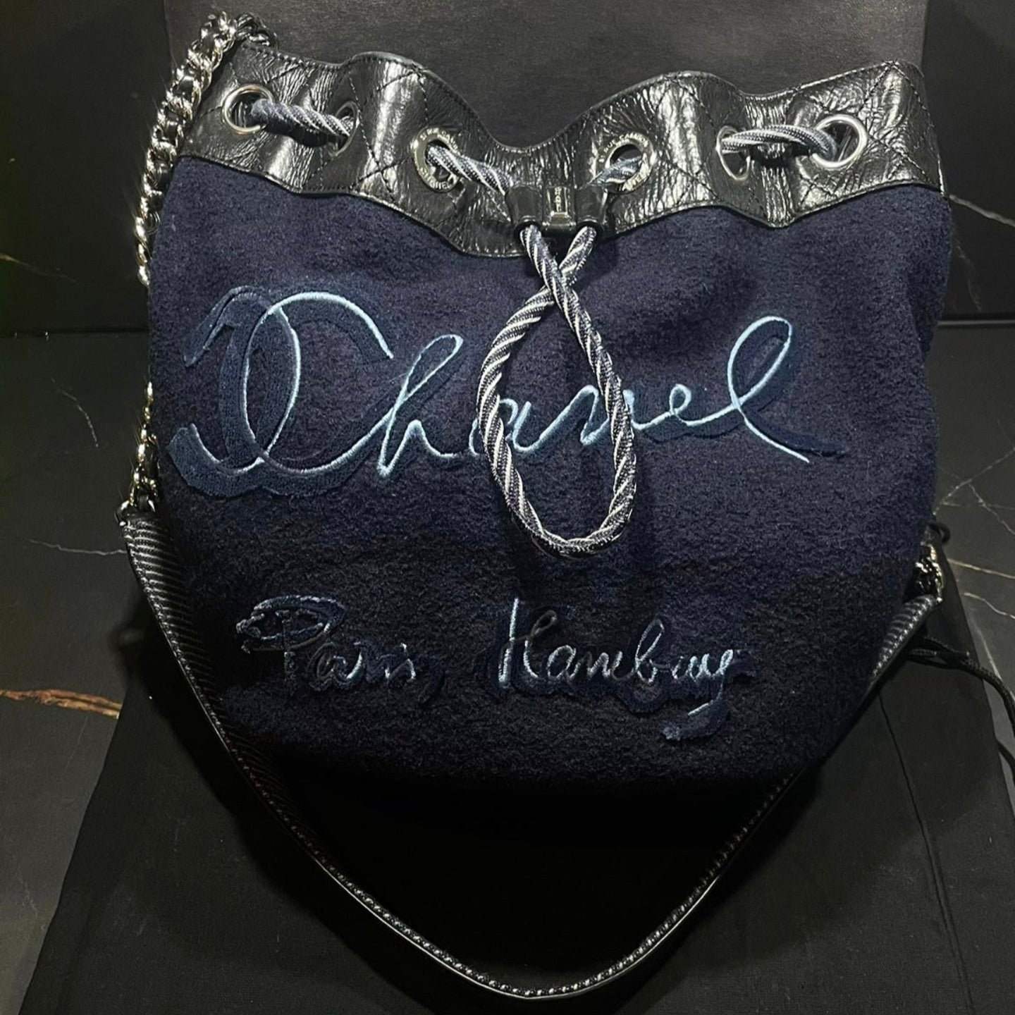 Chanel sac Bucket Paris Hamburg