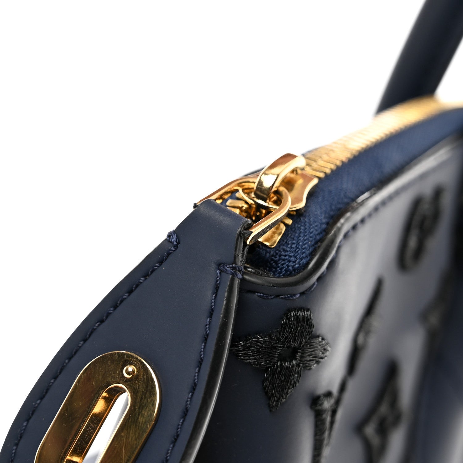 Louis Vuitton Monogram Addiction Lockit MM